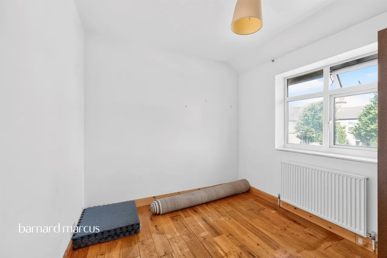 Leyburn Road, London, N18, photo 13