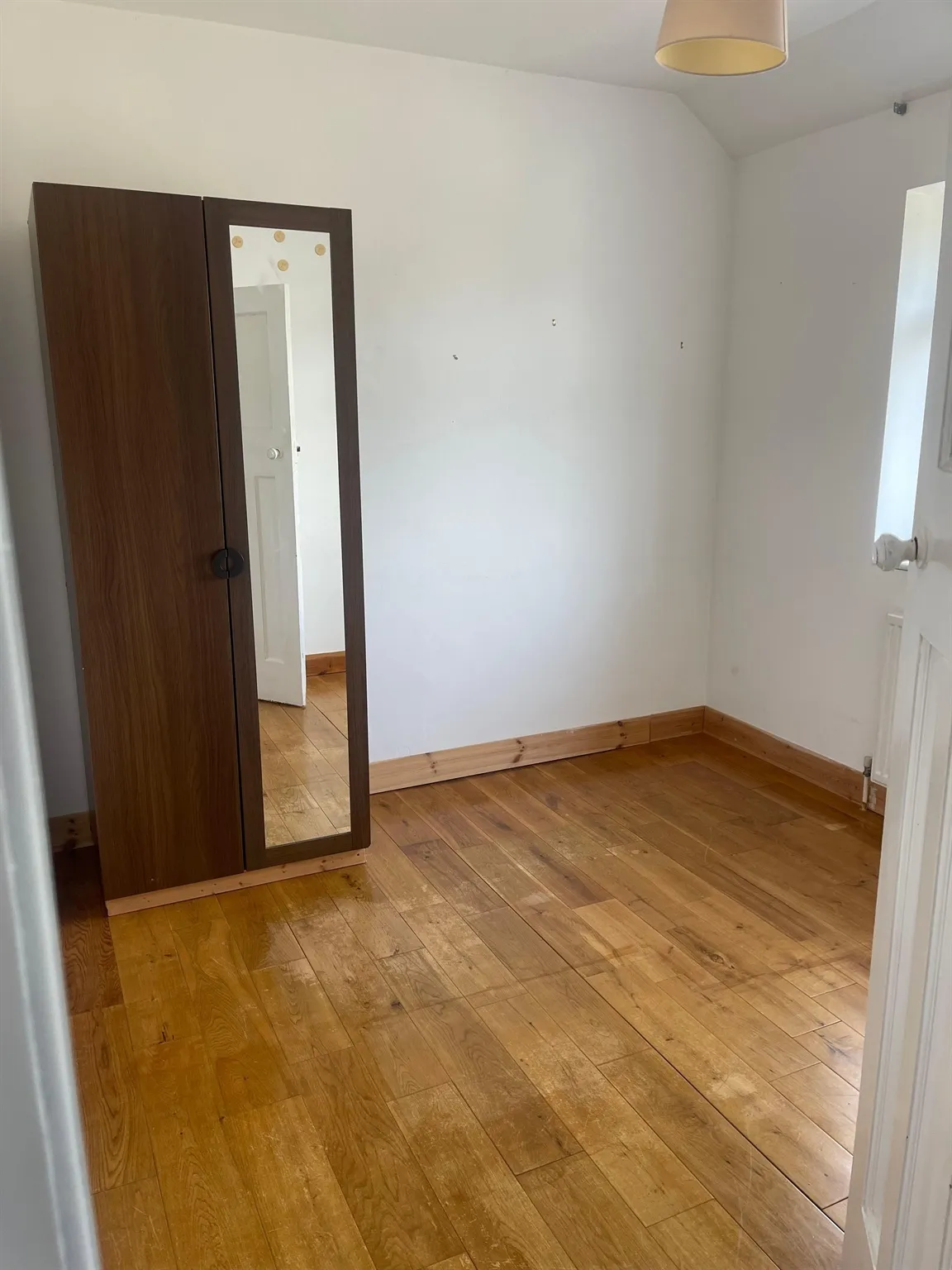 Leyburn Road, London, N18, photo 20