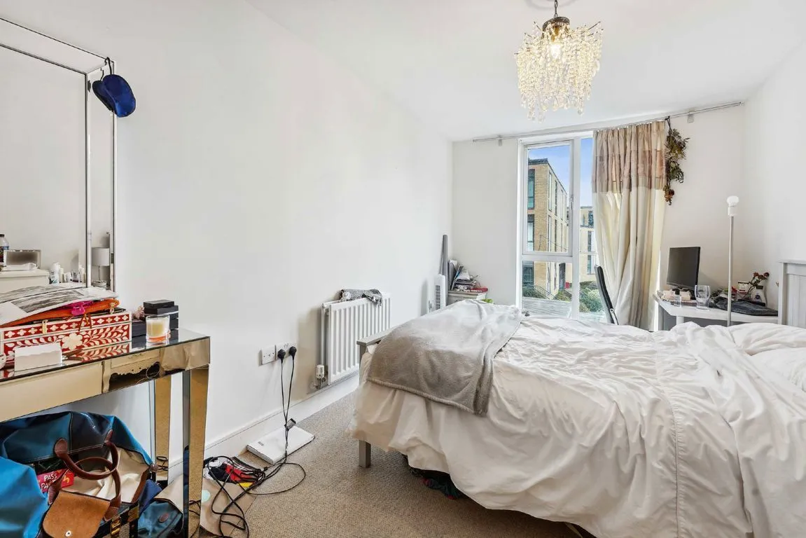 Eltringham Street, SW18, photo 3
