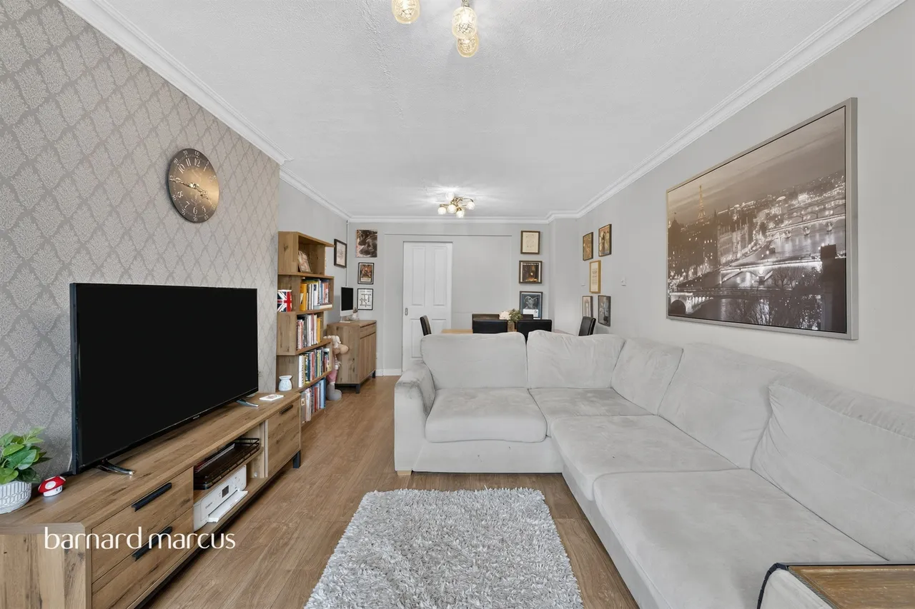Coxdean, Epsom, KT18, photo 5