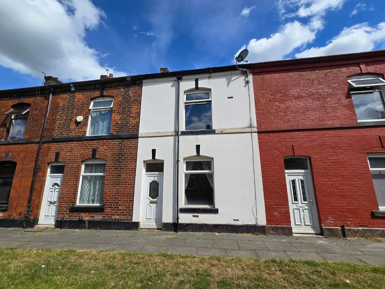 2 bed house for sale — Duckworth Street, Bury, BL9 6ND