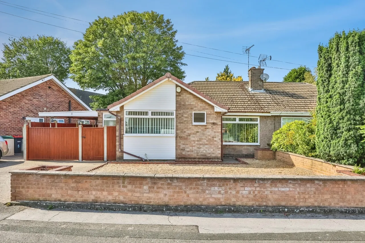 2 bed house for sale — Derwent Drive, Hucknall, Nottingham, Nottinghamshire, NG15