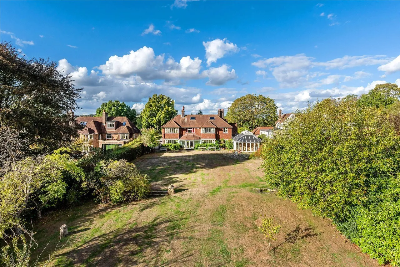 High Trees Road, Reigate, RH2, photo 4
