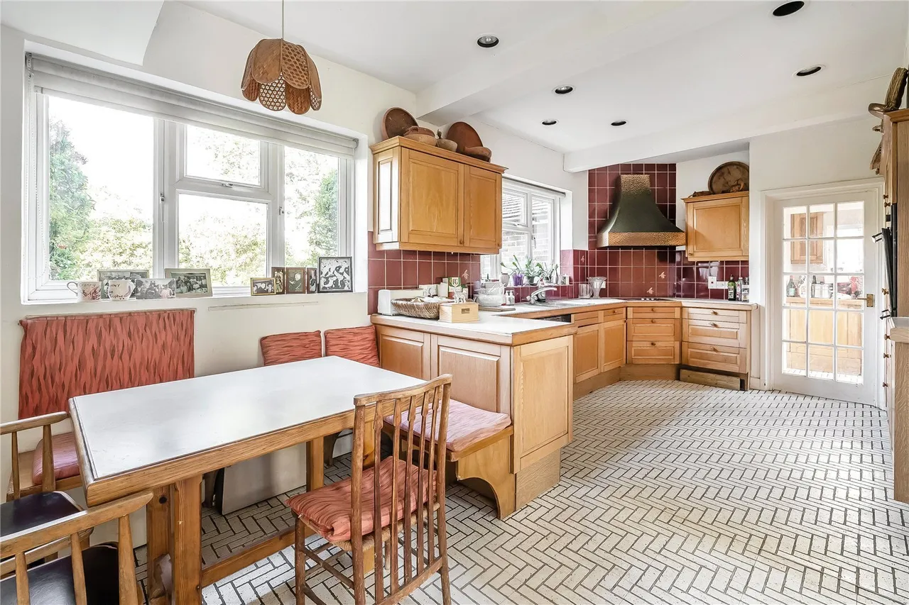 High Trees Road, Reigate, RH2, photo 5