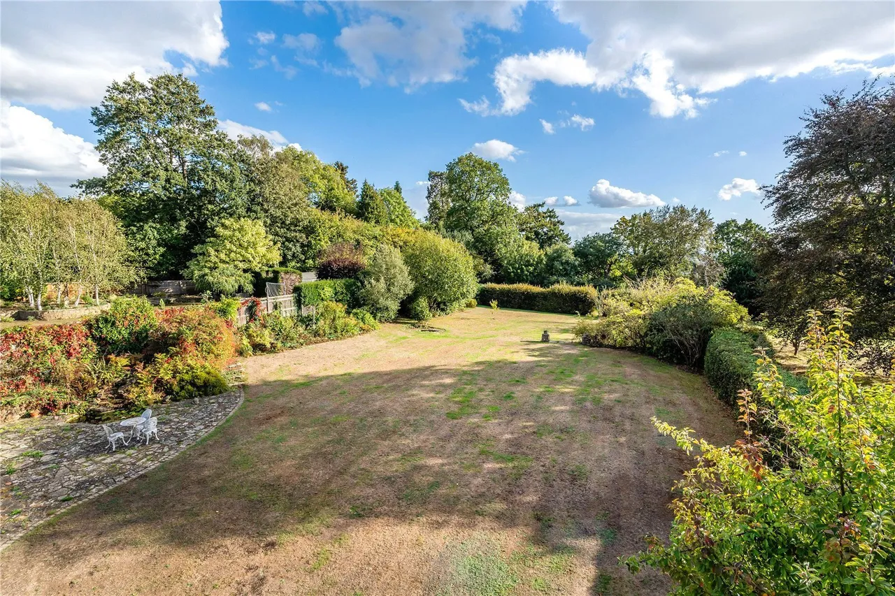 High Trees Road, Reigate, RH2, photo 12