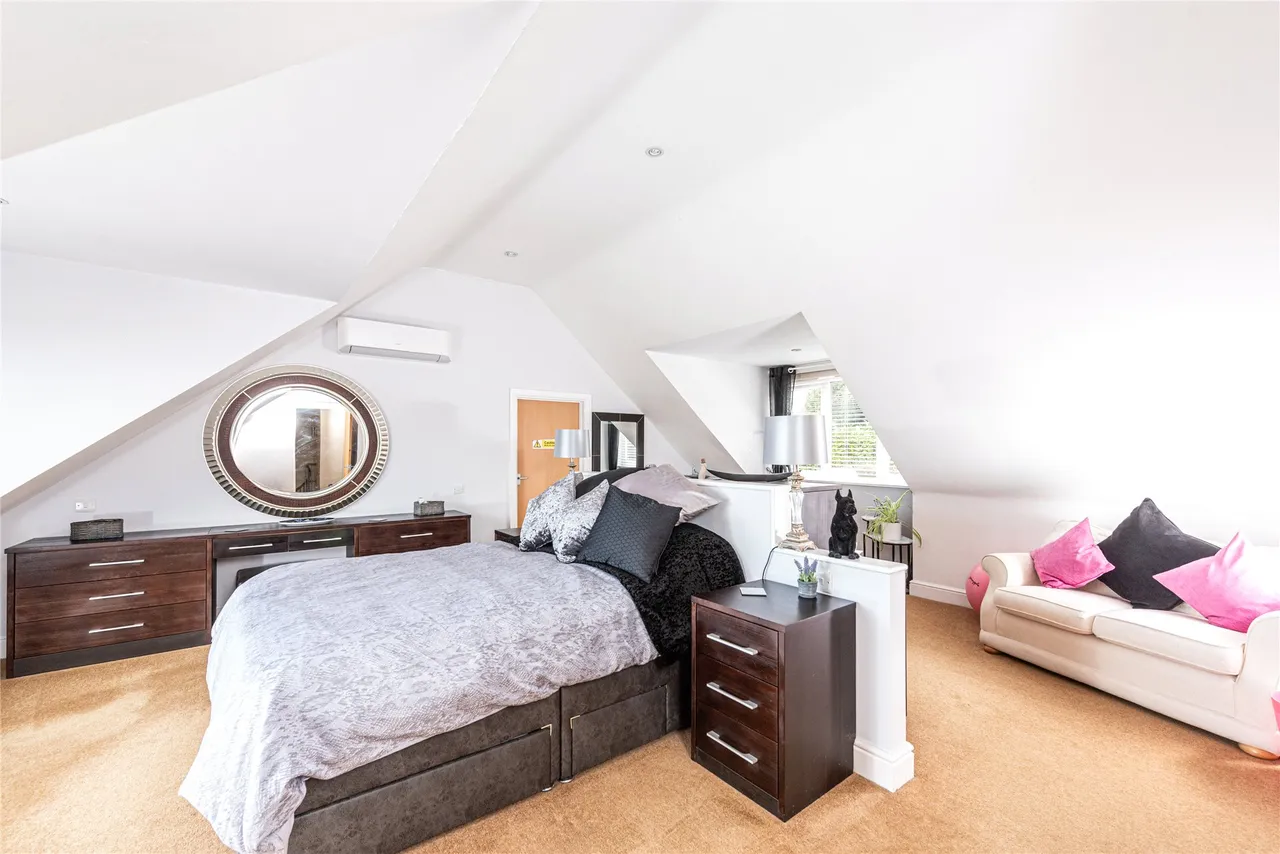 Dene Close, Woburn Sands, MK17, photo 17