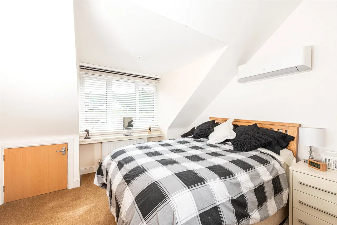 Dene Close, Woburn Sands, MK17, photo 19