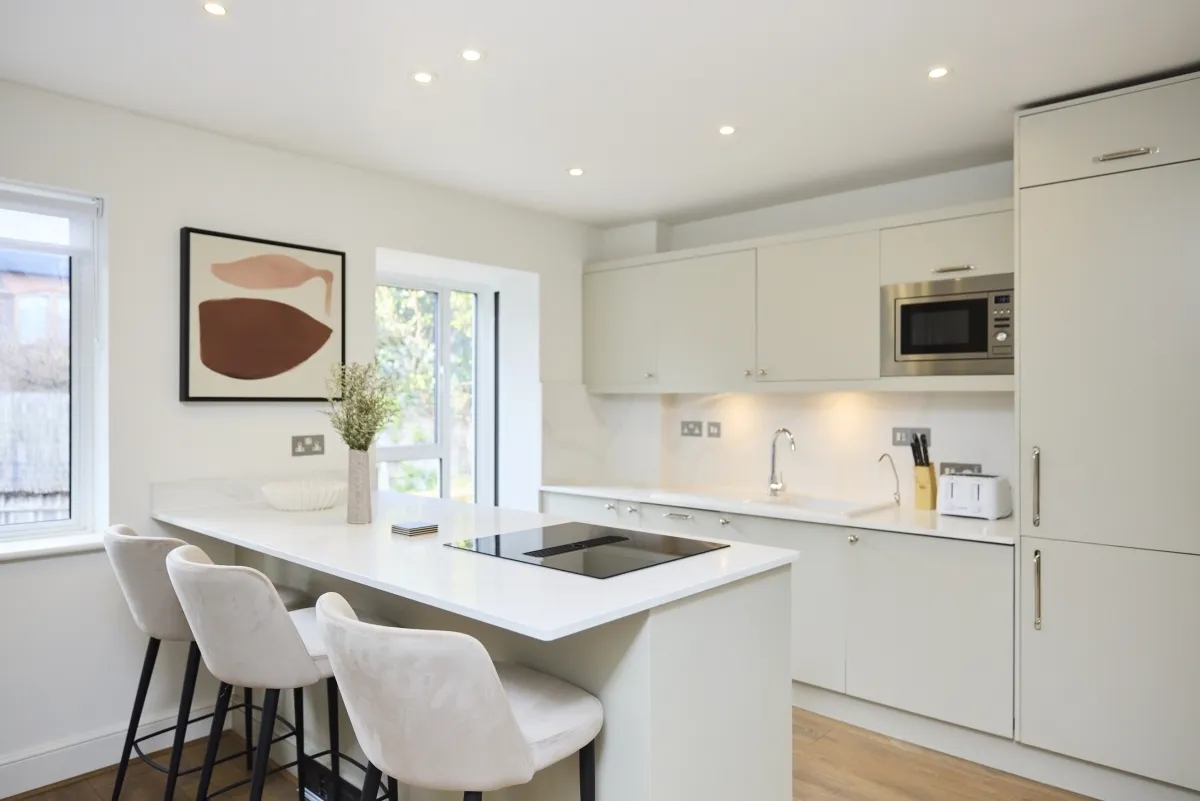 2 bed house to rent — Graces Mews Abbey Road NW8