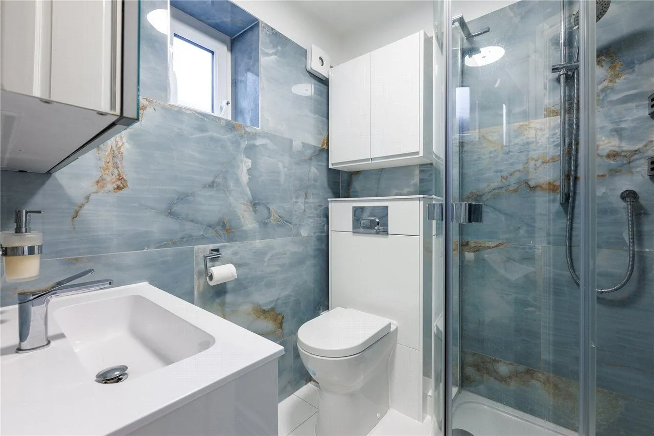Larkhall Rise, London, SW4, photo 4