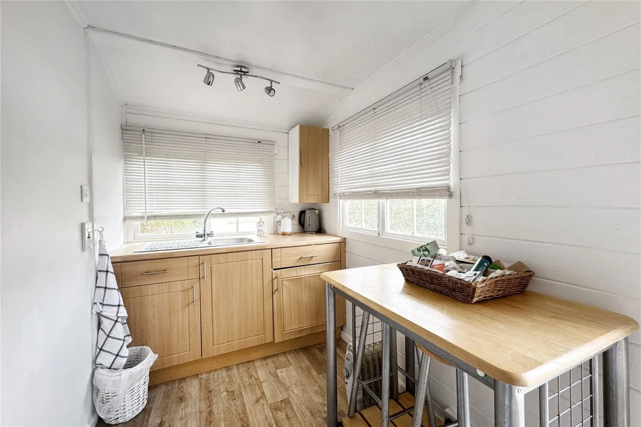 Angmering, BN16, photo 20