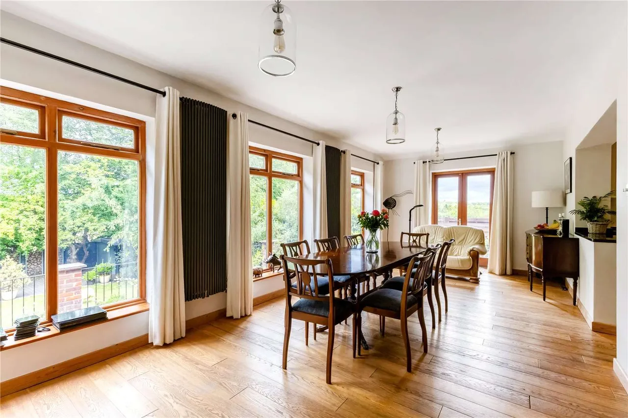 Clements Road, Chorleywood, Rickmansworth, Hertfordshire, WD3 5JT, photo 9