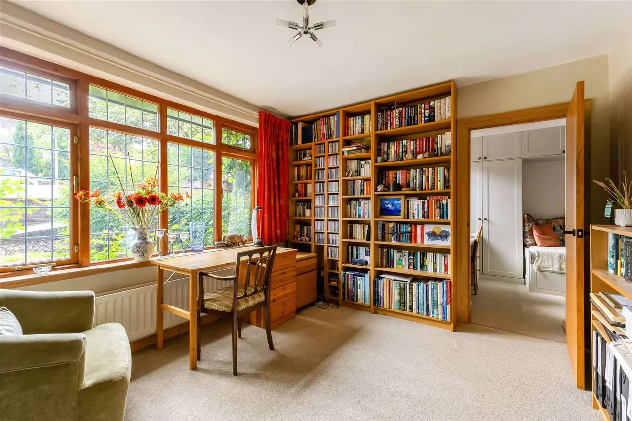 Clements Road, Chorleywood, Rickmansworth, Hertfordshire, WD3 5JT, photo 10