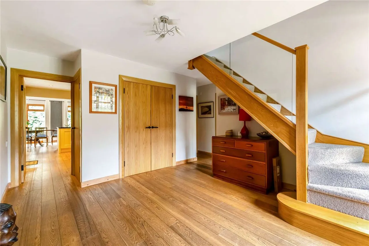 Clements Road, Chorleywood, Rickmansworth, Hertfordshire, WD3 5JT, photo 5