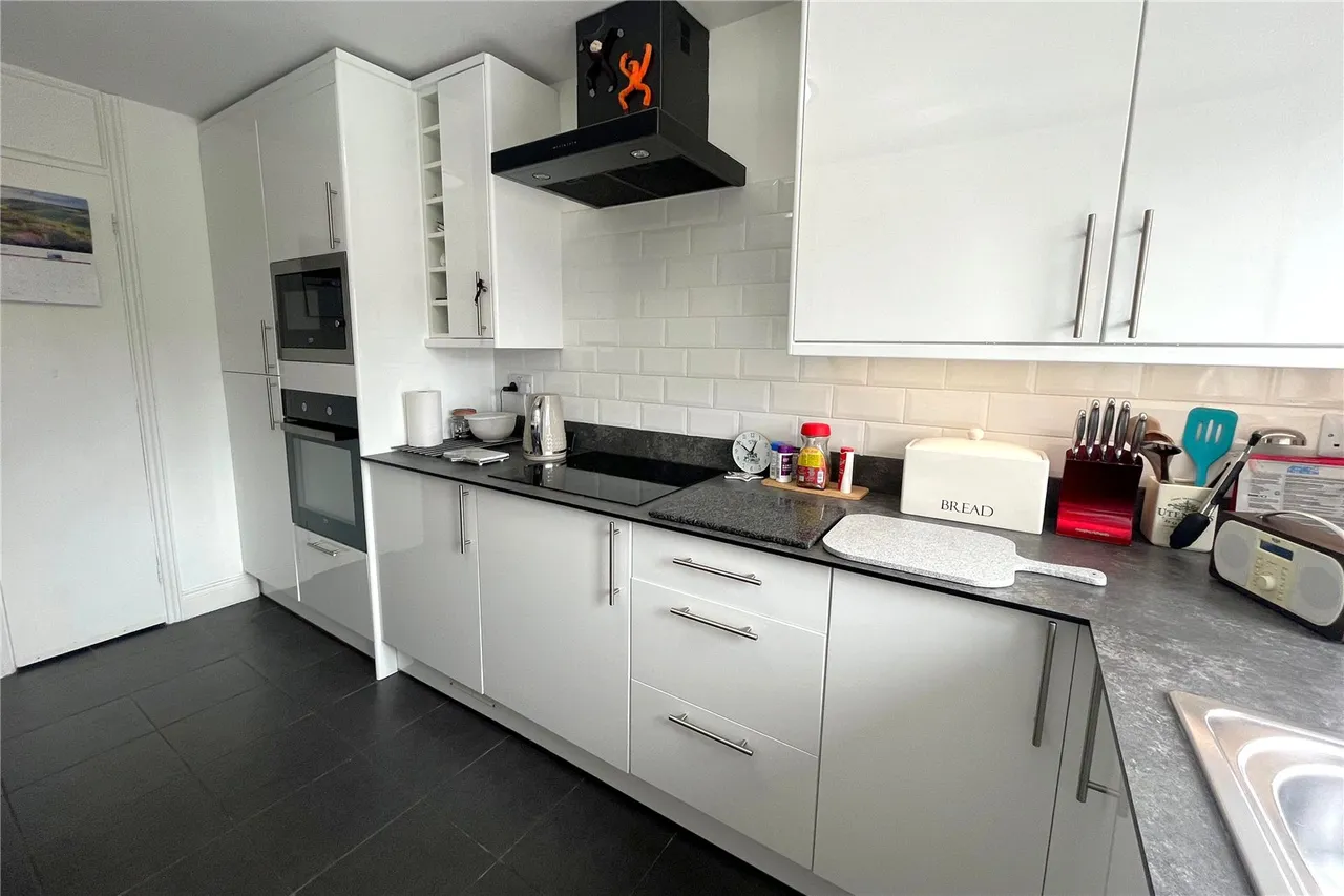 Farnborough Road, Farnham, Surrey, GU9 9AW, photo 11
