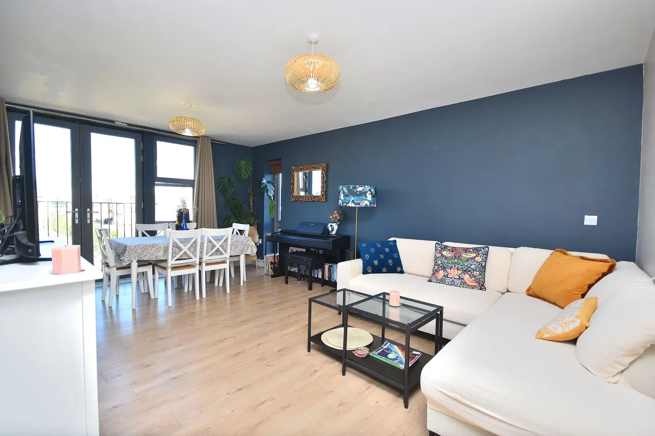 Knot Tiers Drive, Upton, Northampton, NN5 4DA, photo 5