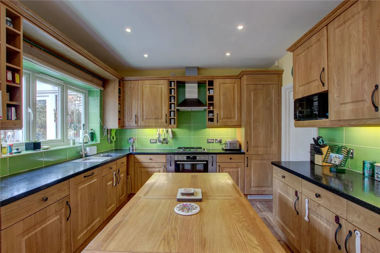 Middlepark Drive, Northfield, Birmingham, B31 2FL, photo 4