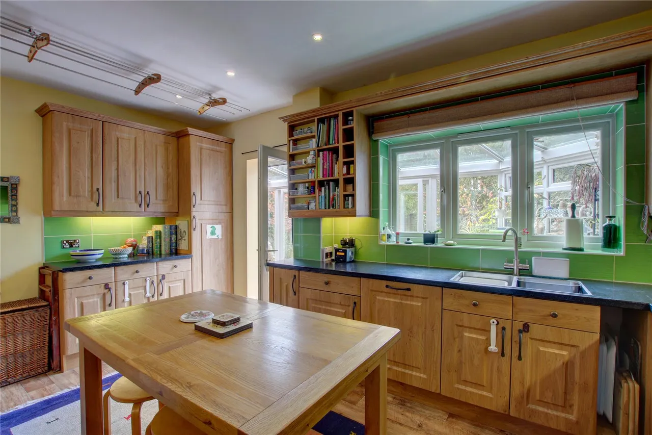 Middlepark Drive, Northfield, Birmingham, B31 2FL, photo 5