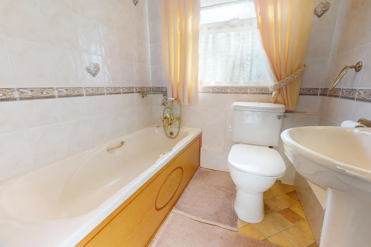 Mount Road, Dawley, TF4, photo 11