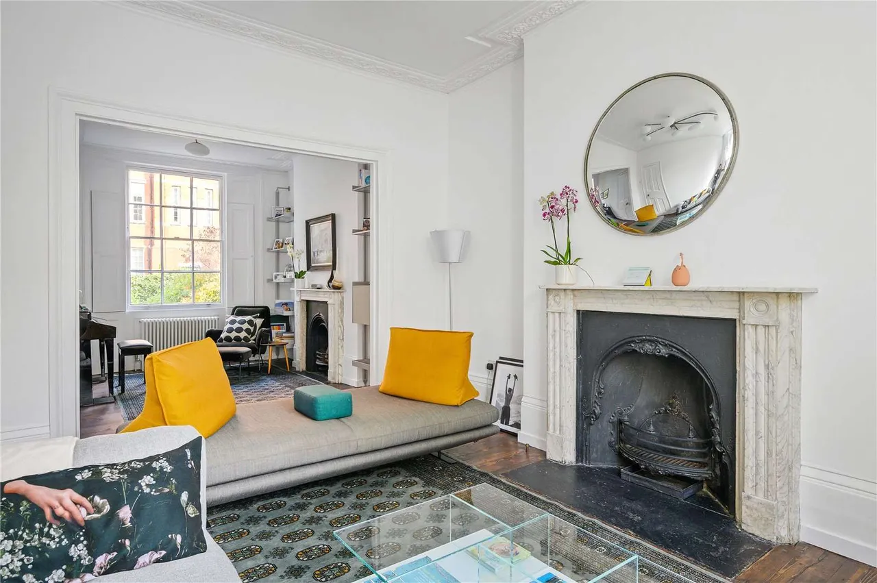 Gibson Square, Islington, N1, photo 13