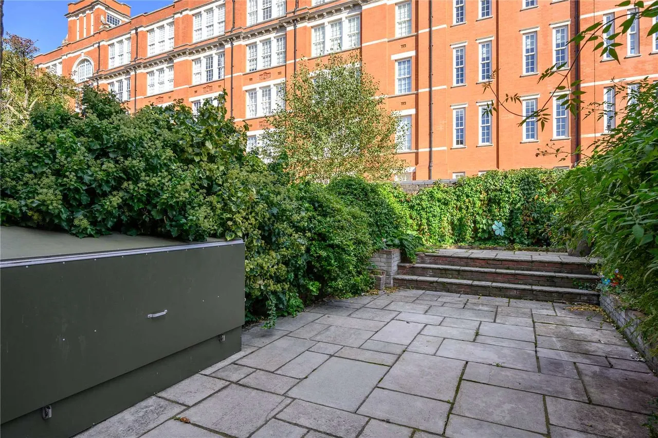 Gibson Square, Islington, N1, photo 27