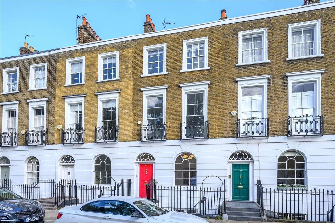 4 bed house to rent, Gibson Square, Islington, N1