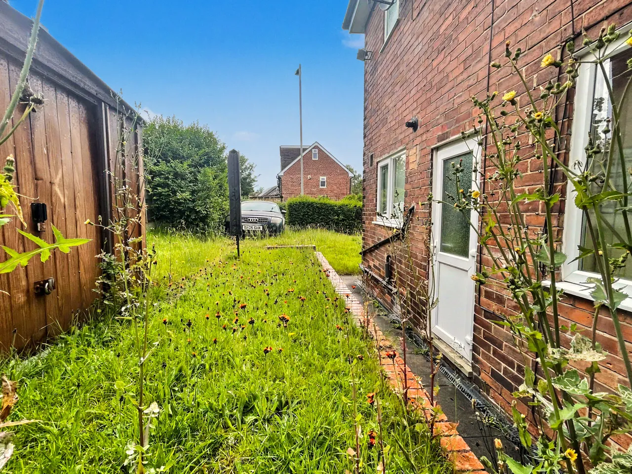 Carr Avenue, Prestwich, M25, photo 4