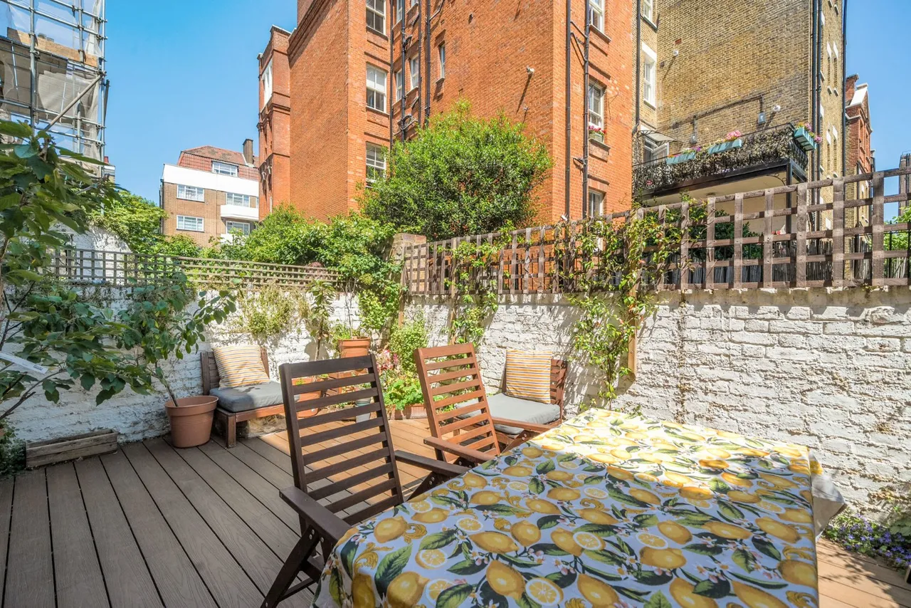 Westcroft Square, Hammersmith, W6, photo 4