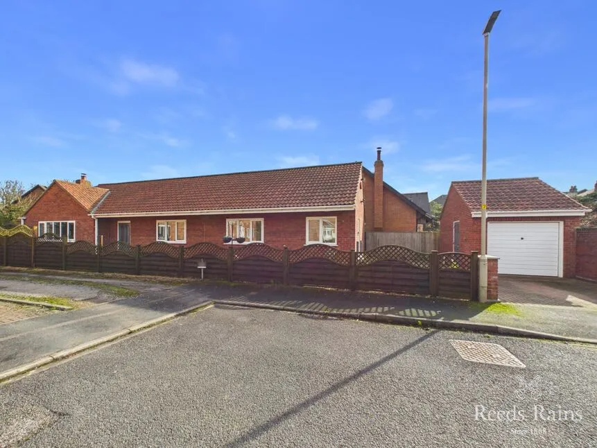 3 bed house for sale, Barleycroft, Scarborough, YO11