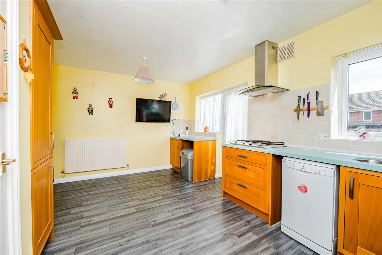 Thistle Close, Barry, CF62 7JP, photo 10