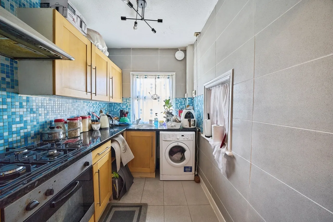 Wragby Road, London, E11, photo 7