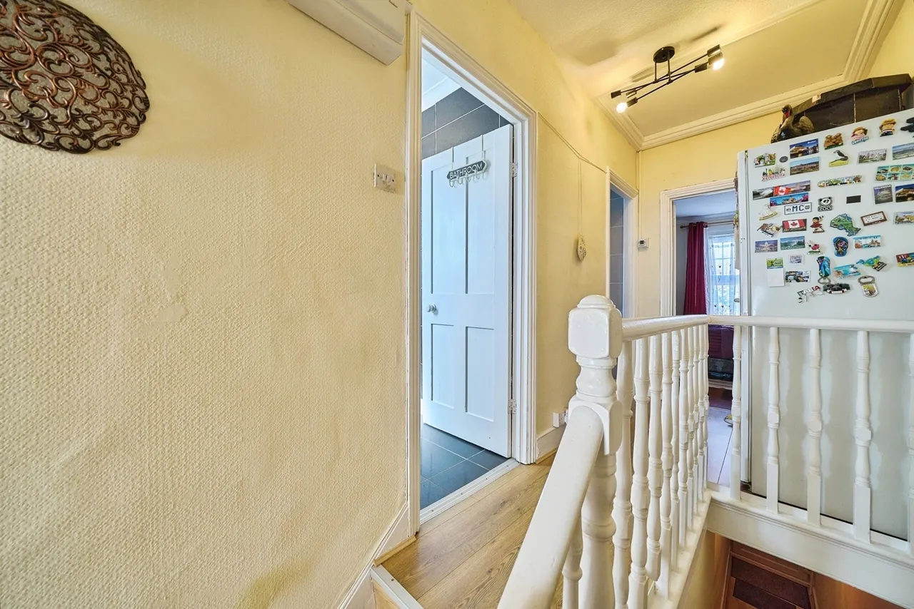 Wragby Road, London, E11, photo 6