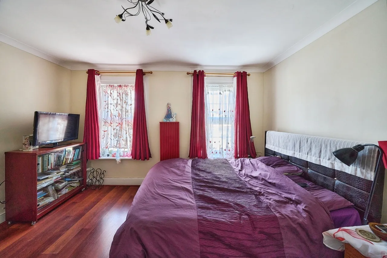 Wragby Road, London, E11, photo 9