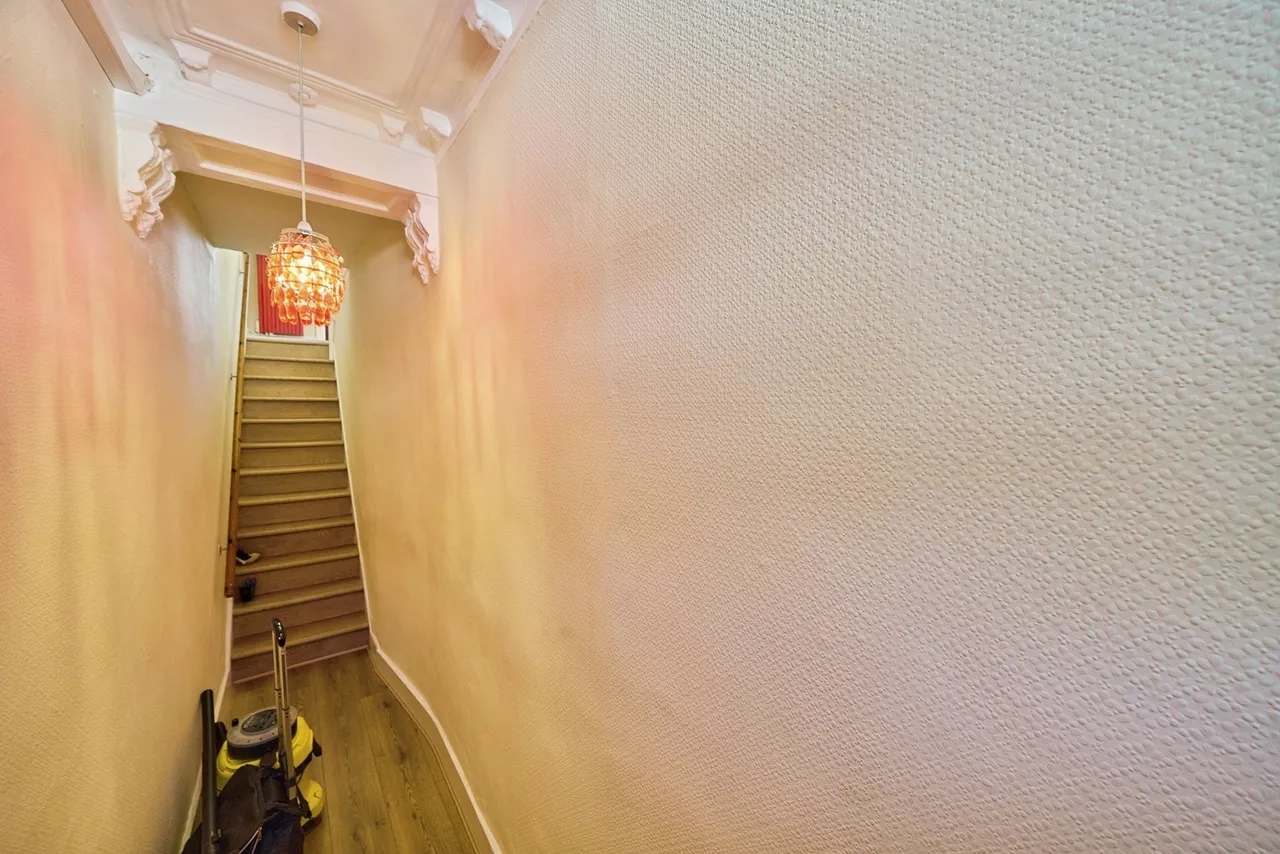 Wragby Road, London, E11, photo 2