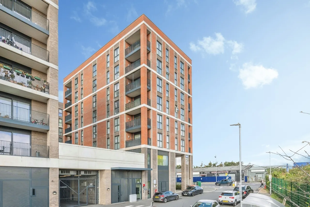 Halewood Way, Rainham, RM13, photo 9