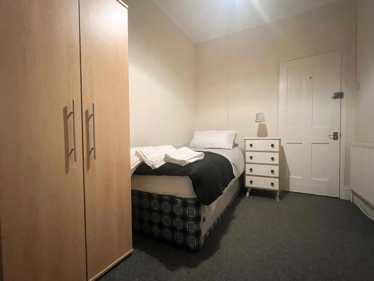 Powerscourt Road, Portsmouth, PO2, photo 2