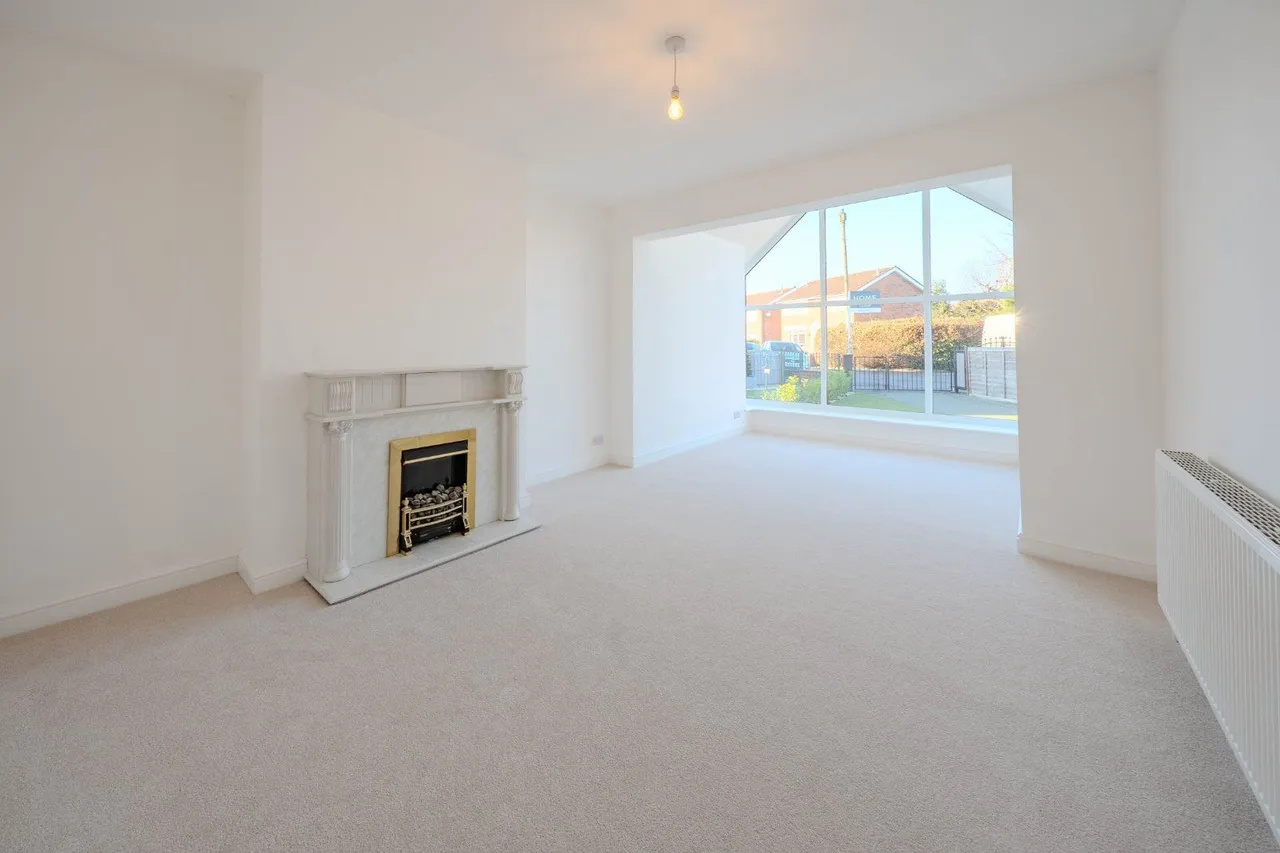 Smalewell Drive, Pudsey, LS28, photo 7