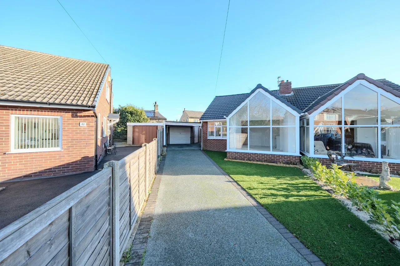 Smalewell Drive, Pudsey, LS28, photo 22