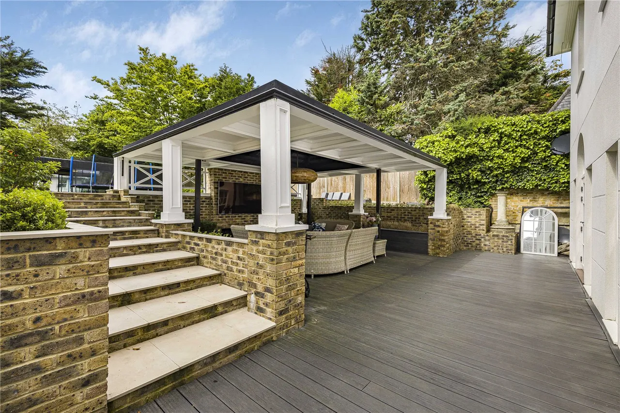 Oaklands Road, Totteridge, London, N20 8BA, photo 21