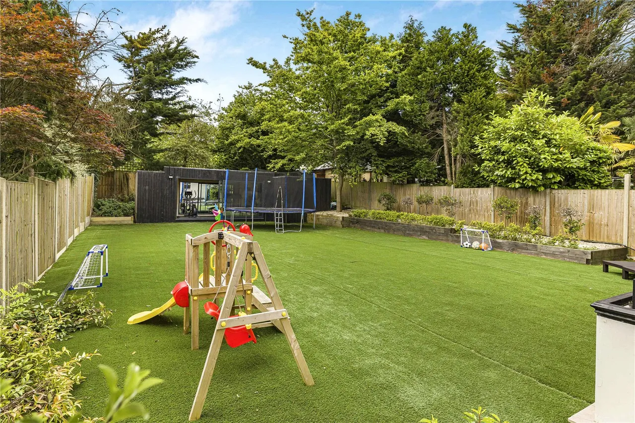 Oaklands Road, Totteridge, London, N20 8BA, photo 25