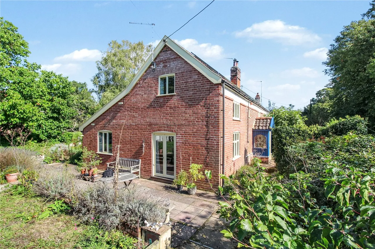 2 bed house for sale, Blackheath Road, Wenhaston, IP19