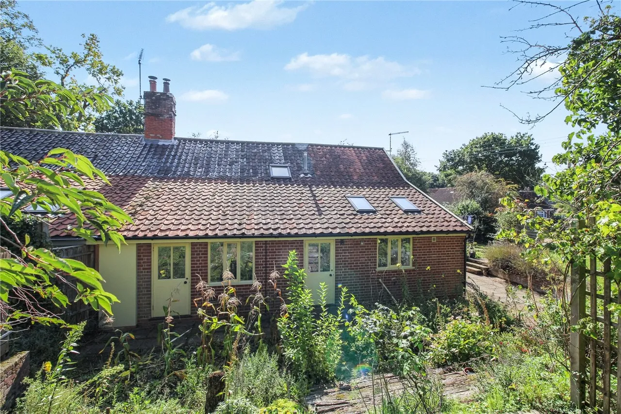 Blackheath Road, Wenhaston, IP19, photo 2
