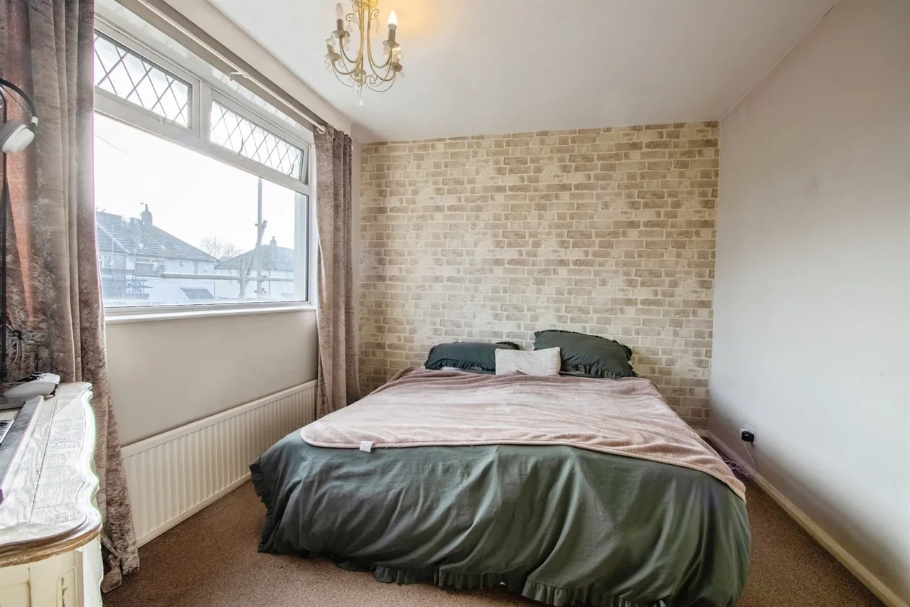 Brooklands Lane, Leeds, photo 5