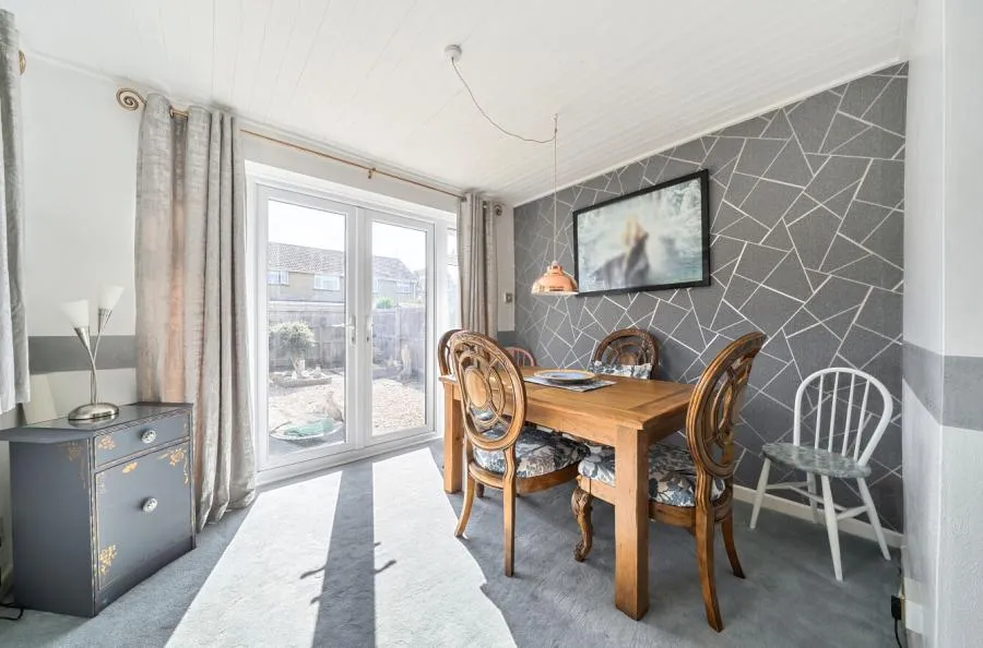 Purbeck Close, Swindon, SN3, photo 4
