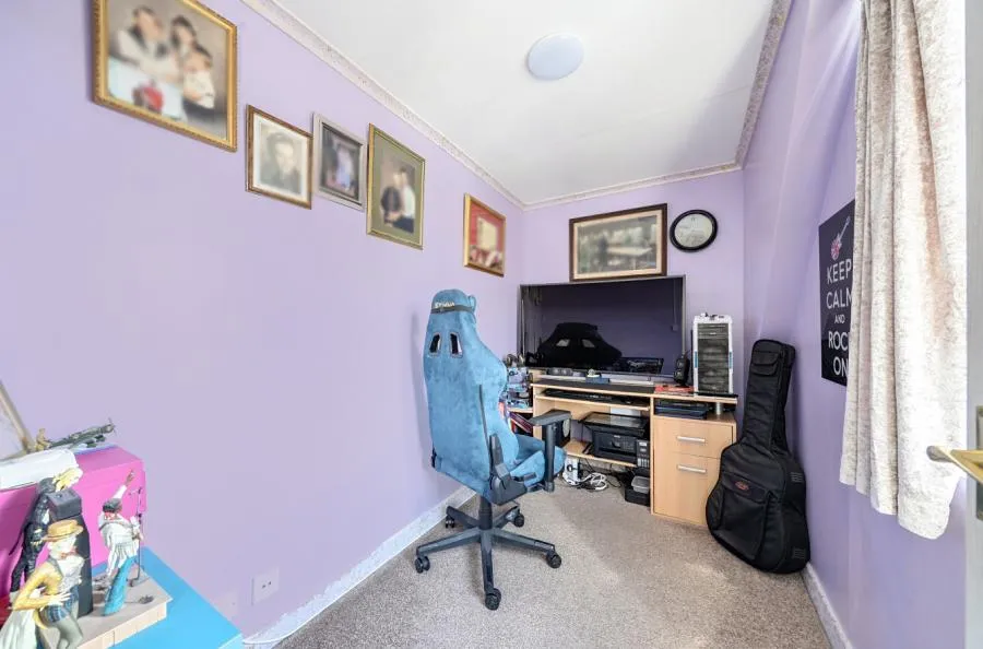Purbeck Close, Swindon, SN3, photo 9