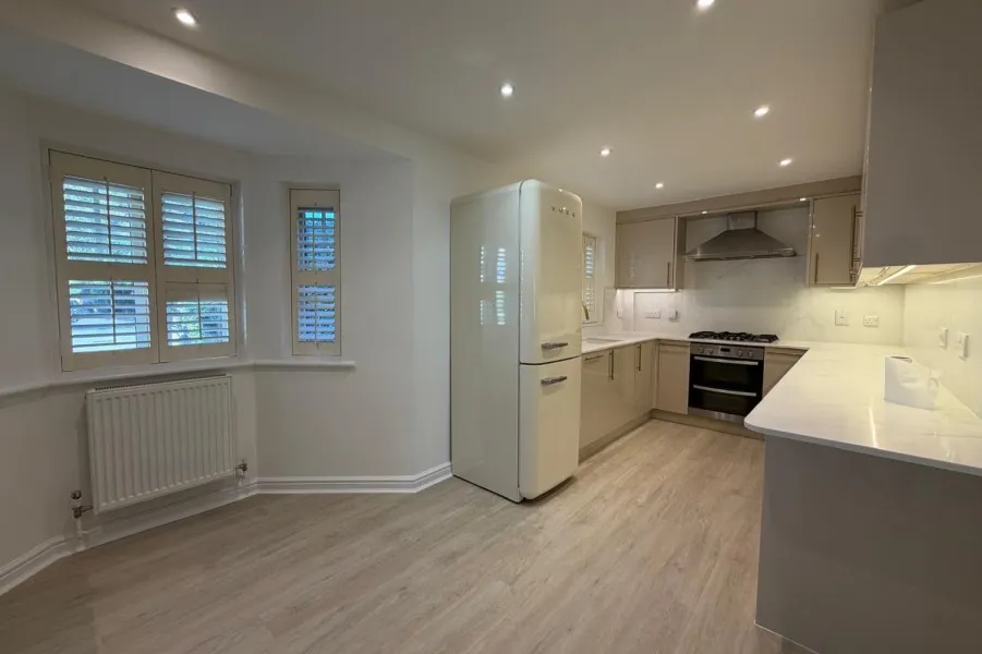 Duchess Court, Weybridge, KT13, photo 16