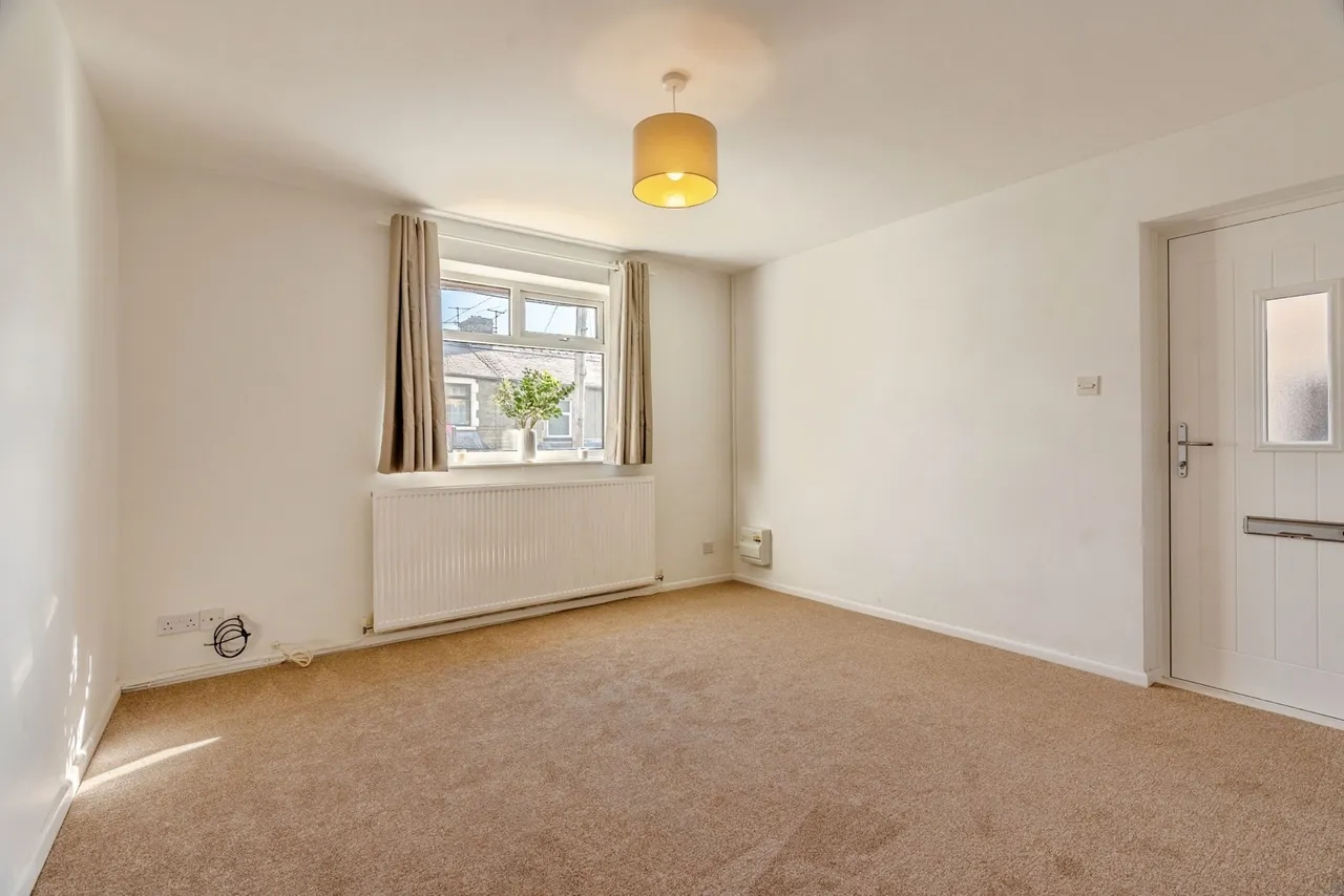 Clevelands Road, Burnley, BB11, photo 3