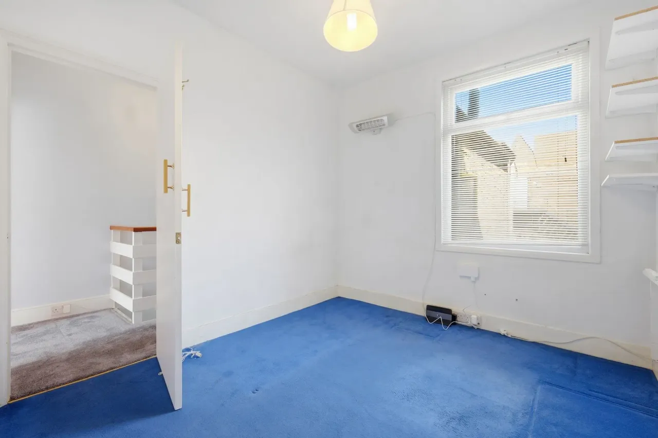 Dunedin Road, London, E10, photo 11