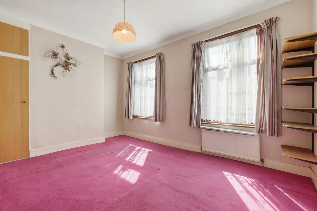 Dunedin Road, London, E10, photo 12