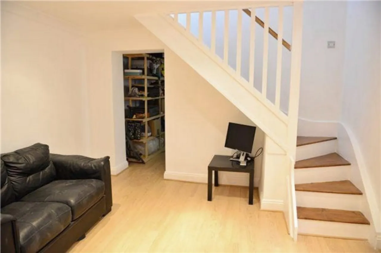 Chandos Road, photo 3