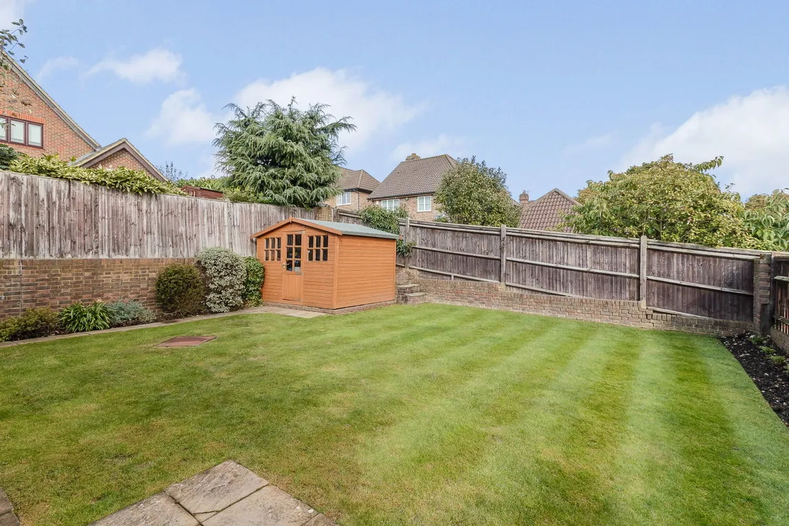 Heatherfold Way, Pinner, HA5, photo 14